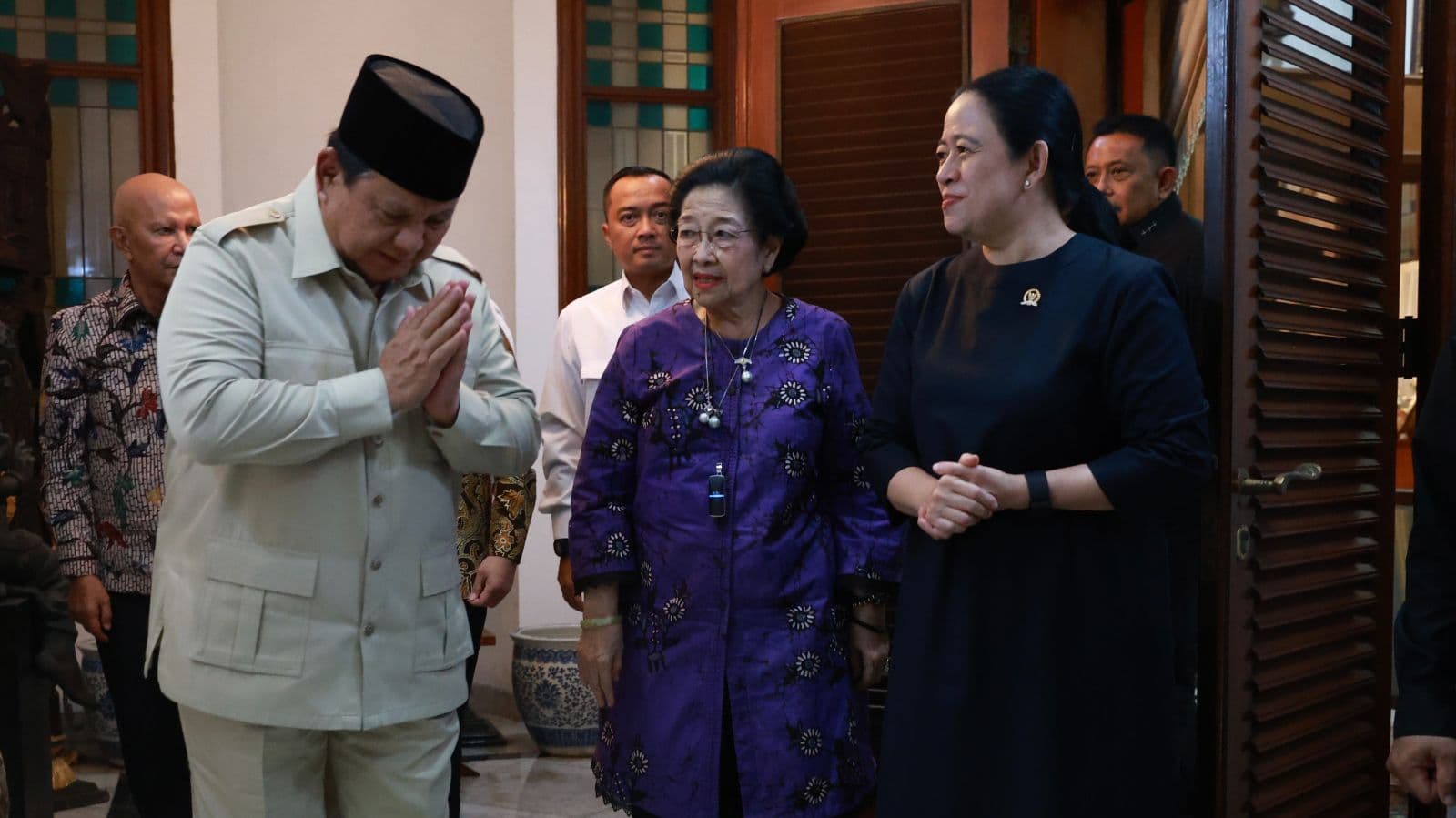 Takziah ke Rumah Megawati, Prabowo Sampaikan Duka atas Wafatnya Guruh Soekarnoputra. (Foto: Bakom RI)