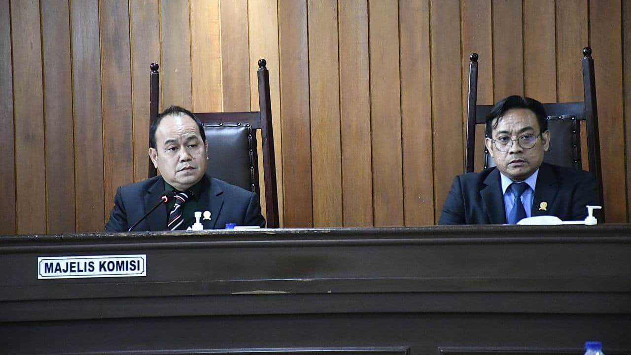 KPPU Sidangkan Dugaan Persekongkolan Beauty Contest Revitalisasi Pasar Ciparay. (Foto: KPPU)